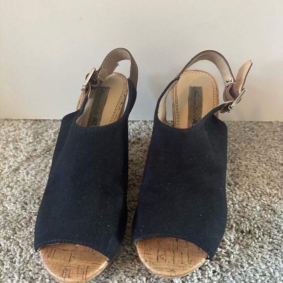 American Eagle Wedges - Picture 2 of 5